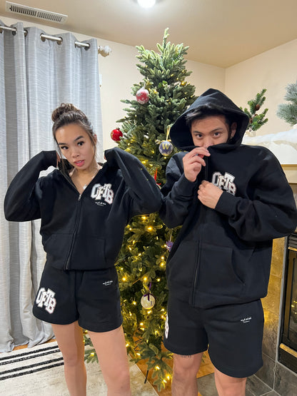 Colors. Relaxed Zip (Black)